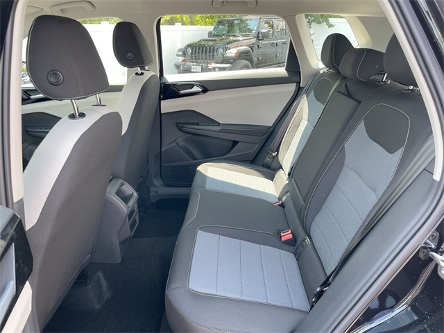 2025 Volkswagen Taos S photo 31