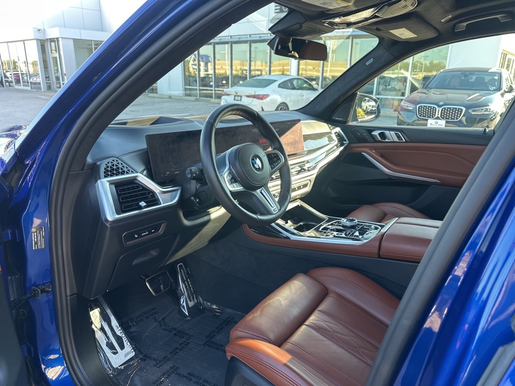 2025 Bmw X7 M60i photo 10