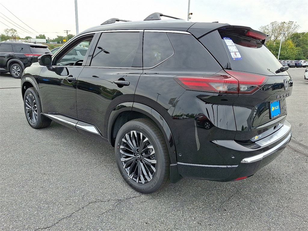 2026 Nissan Rogue Platinum photo 3