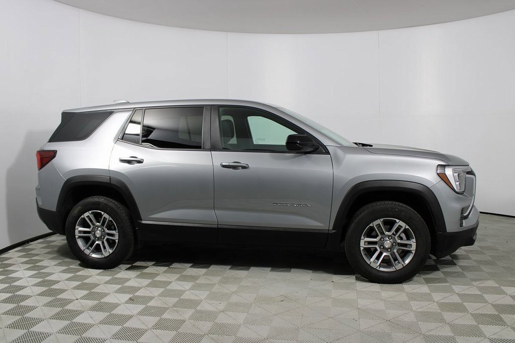 2025 GMC TERRAIN - Image 1
