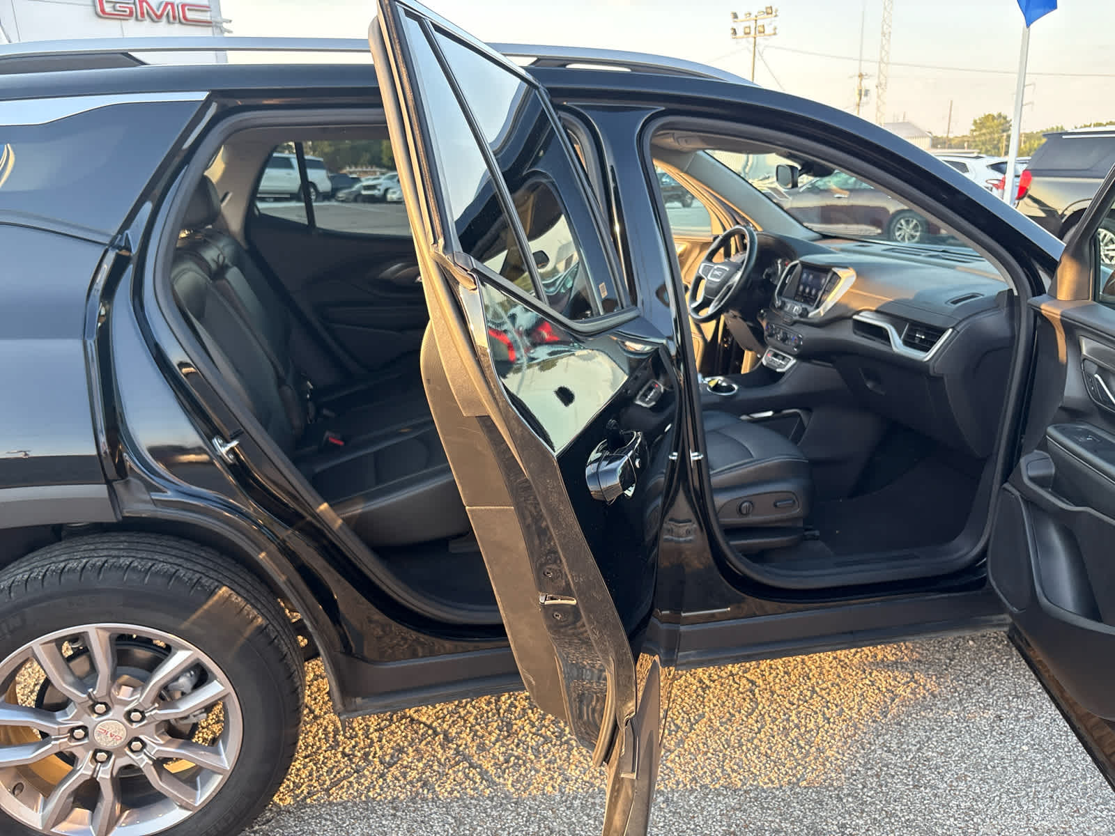 2024 Gmc Terrain SLT photo 33