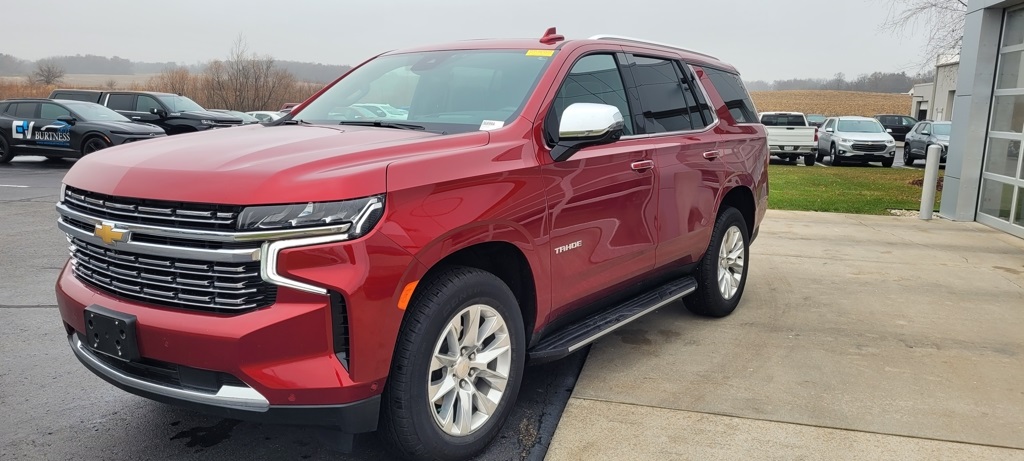 2023 Chevrolet Tahoe Premier photo 2