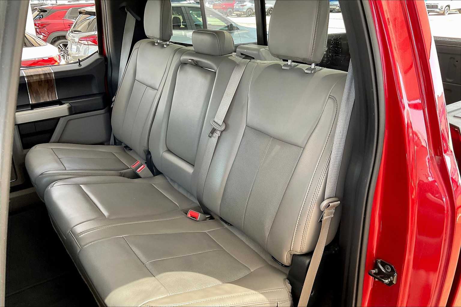 2020 Ford F-150 Lariat photo 19