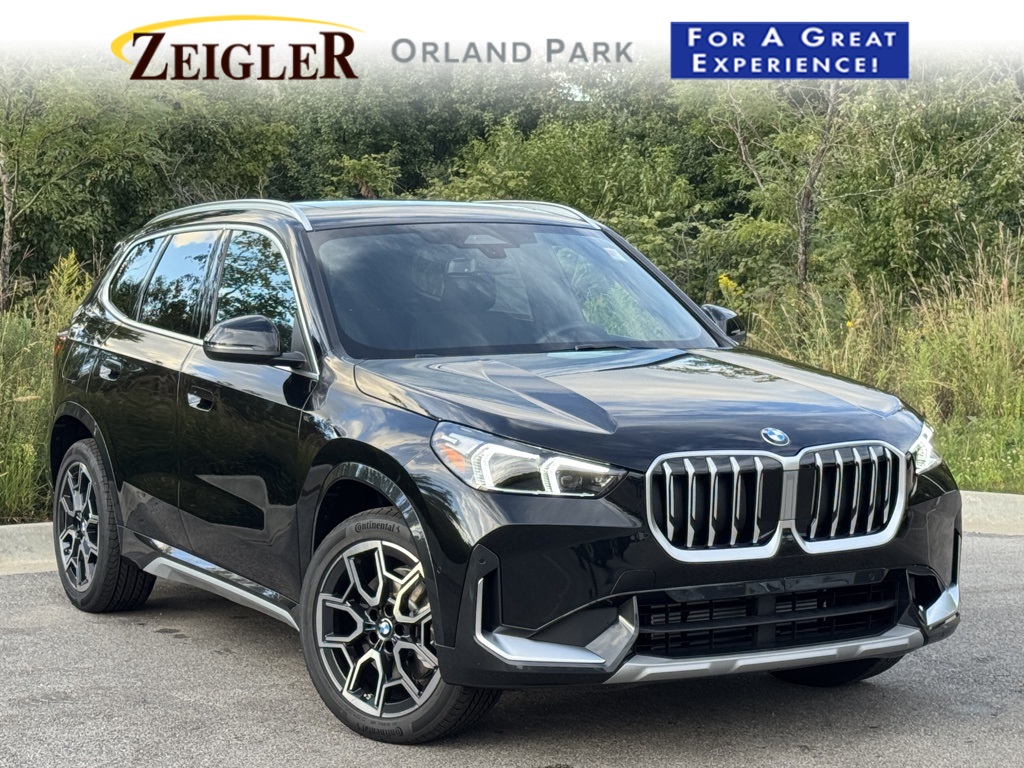 2026 BMW X1 28i's photo