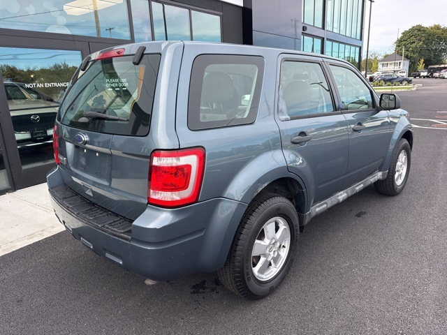 2011 Ford Escape XLS photo 3