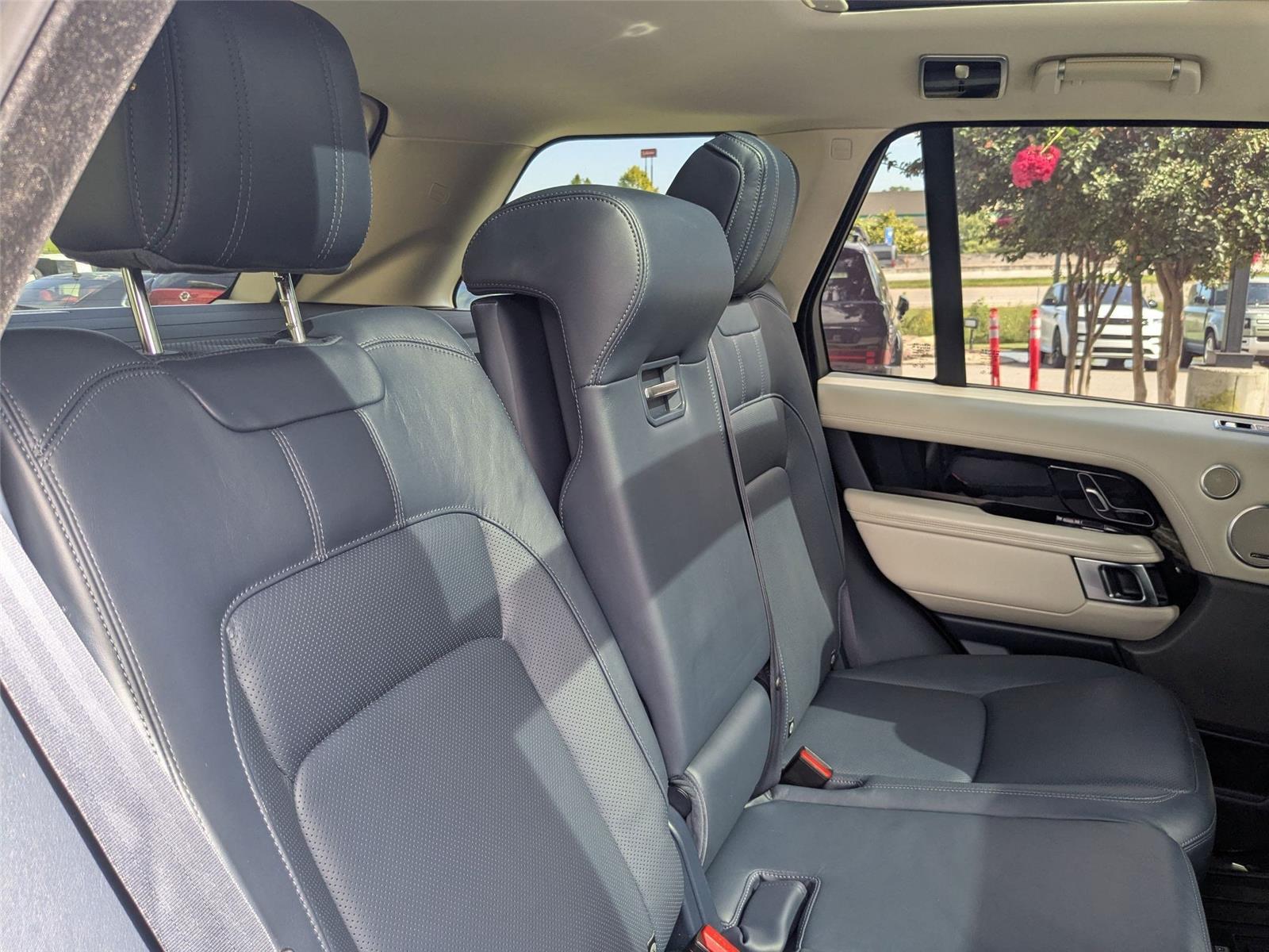 2019 Land Rover Range Rover photo 30