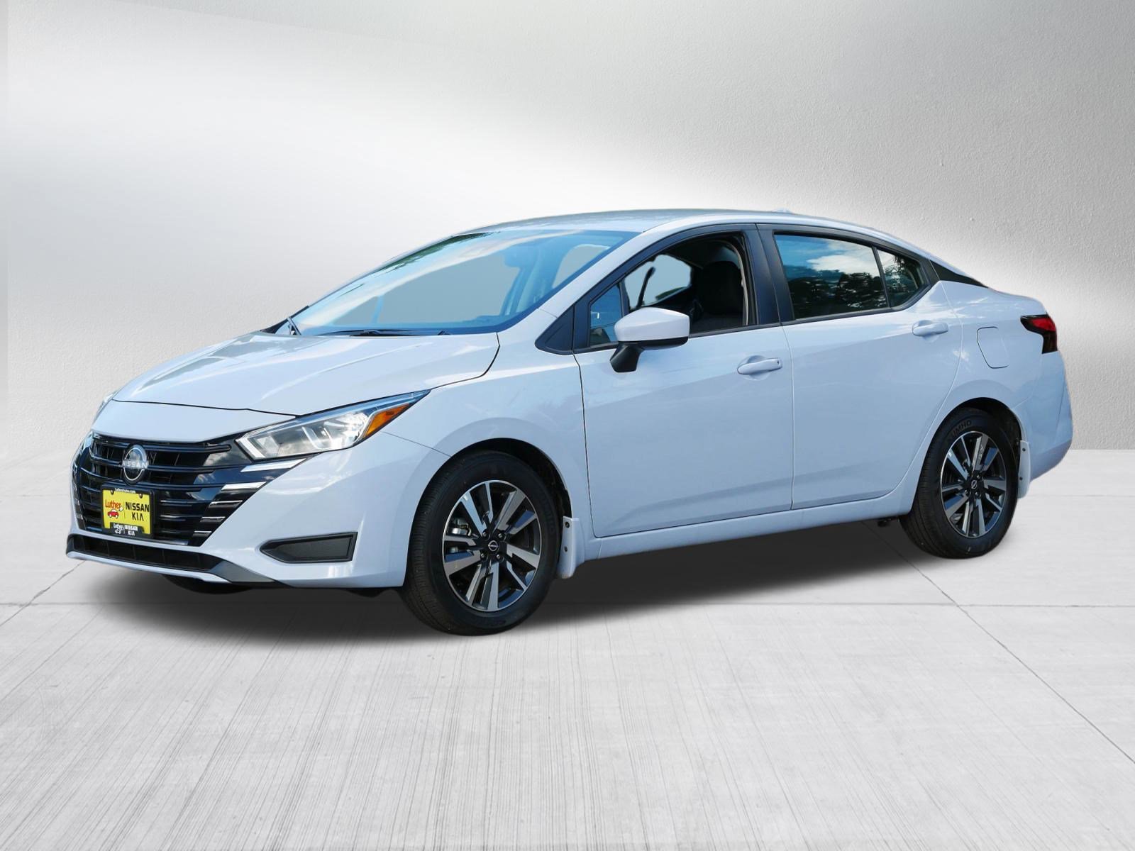 2024 Nissan Versa SV photo 3