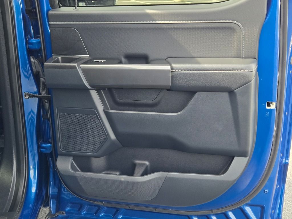 2022 Ford F-150 XLT photo 8