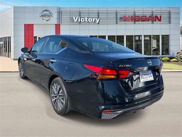 2024 Nissan Altima 2.5 SV photo 2