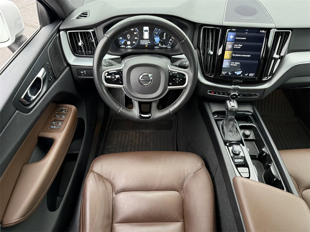 2020 VOLVO XC60 - Image 27