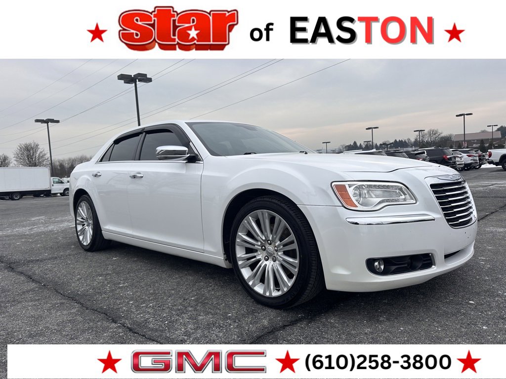 2012 Chrysler 300 C's photo