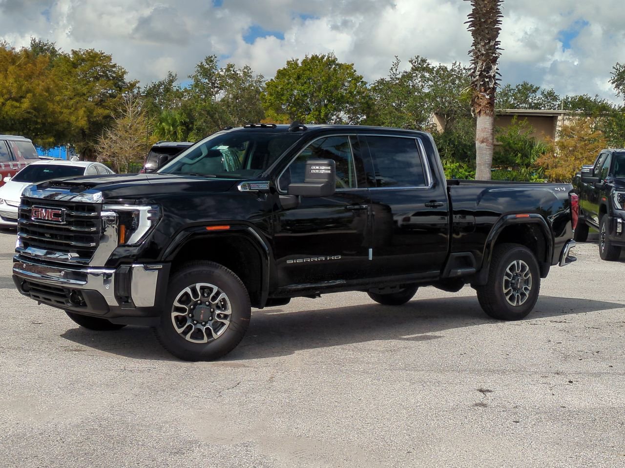 2026 GMC Sierra 2500HD SLE's photo