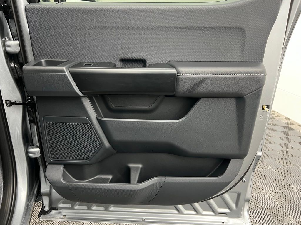 2025 Ford F-150 STX photo 24