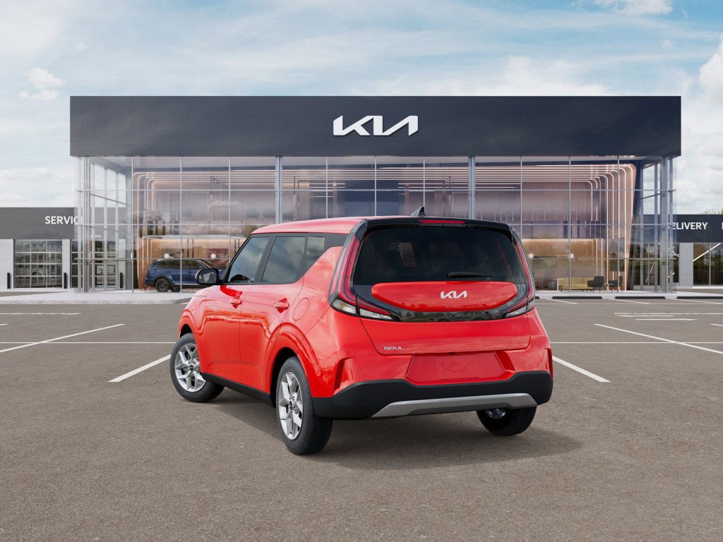 2025 Kia Soul LX photo 4