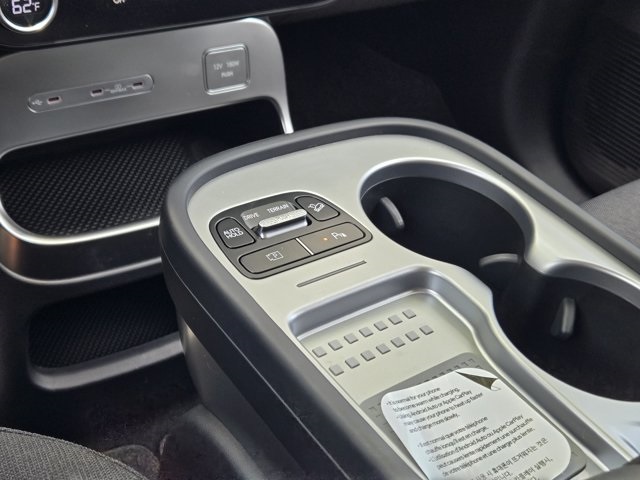 2026 Hyundai Ioniq SE photo 11