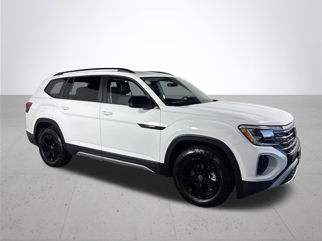 2024 Volkswagen Atlas Peak Edition SE Technology photo 4