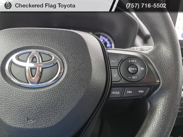 2024 Toyota RAV4 Hybrid XLE photo 21