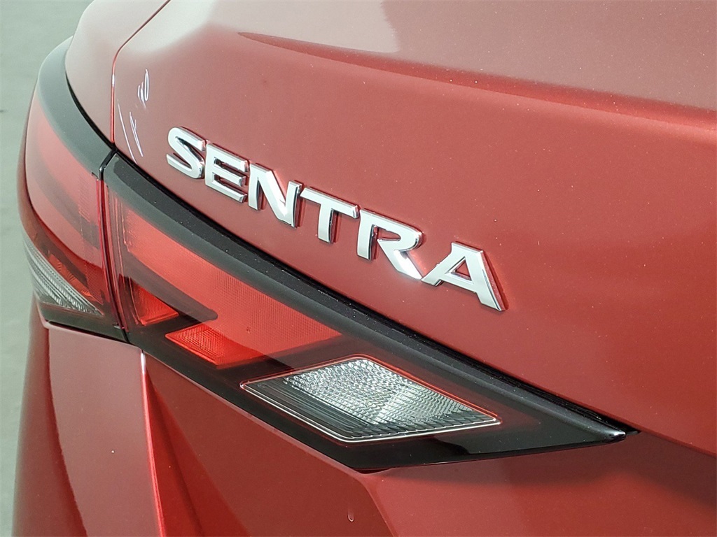 2025 Nissan Sentra SV photo 7