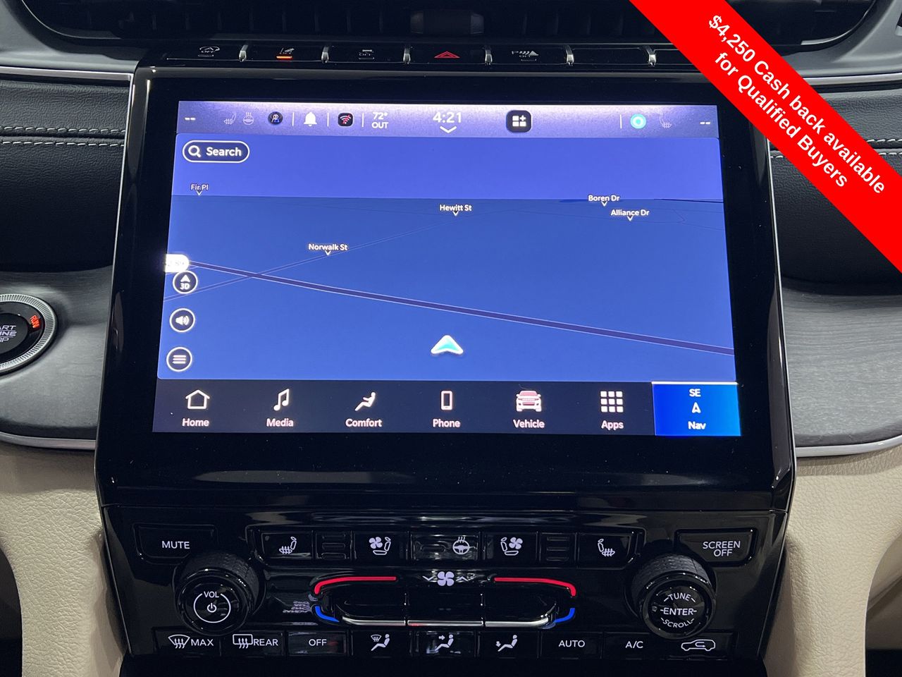 2025 Jeep Grand Cherokee Limited photo 4