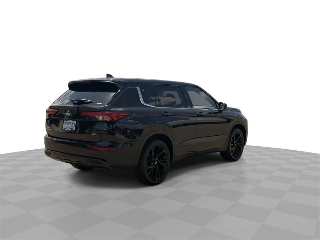 2023 Mitsubishi Outlander SE Black Edition photo 8