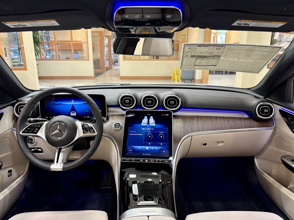 2025 Mercedes Benz C 300 photo 8