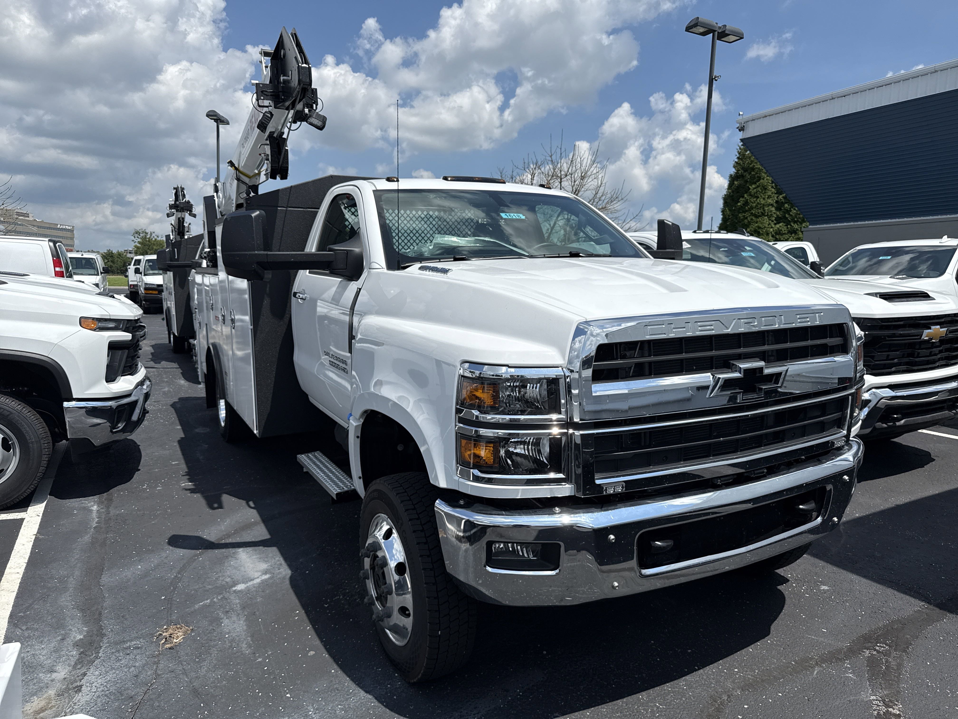 2024 Chevrolet Silverado 6500HD Work Truck photo 2