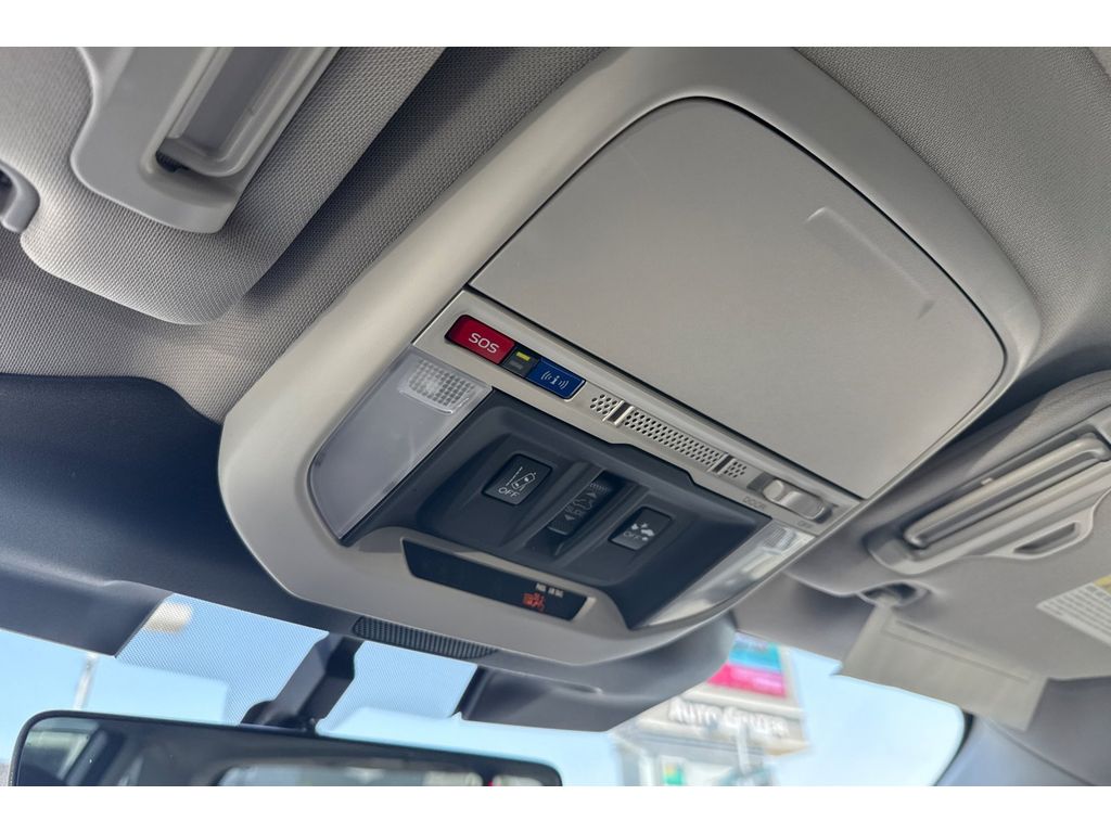 2022 Subaru Forester Limited photo 23