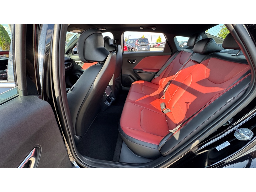 2025 Kia K4 GT-Line photo 24