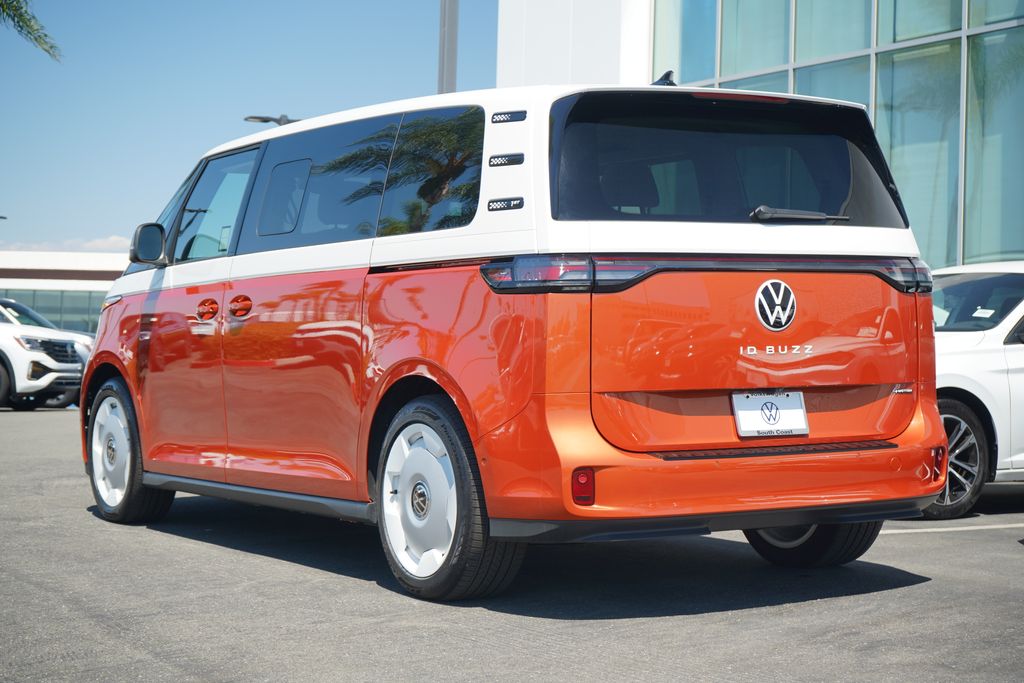 2025 Volkswagen ID. Buzz photo 3