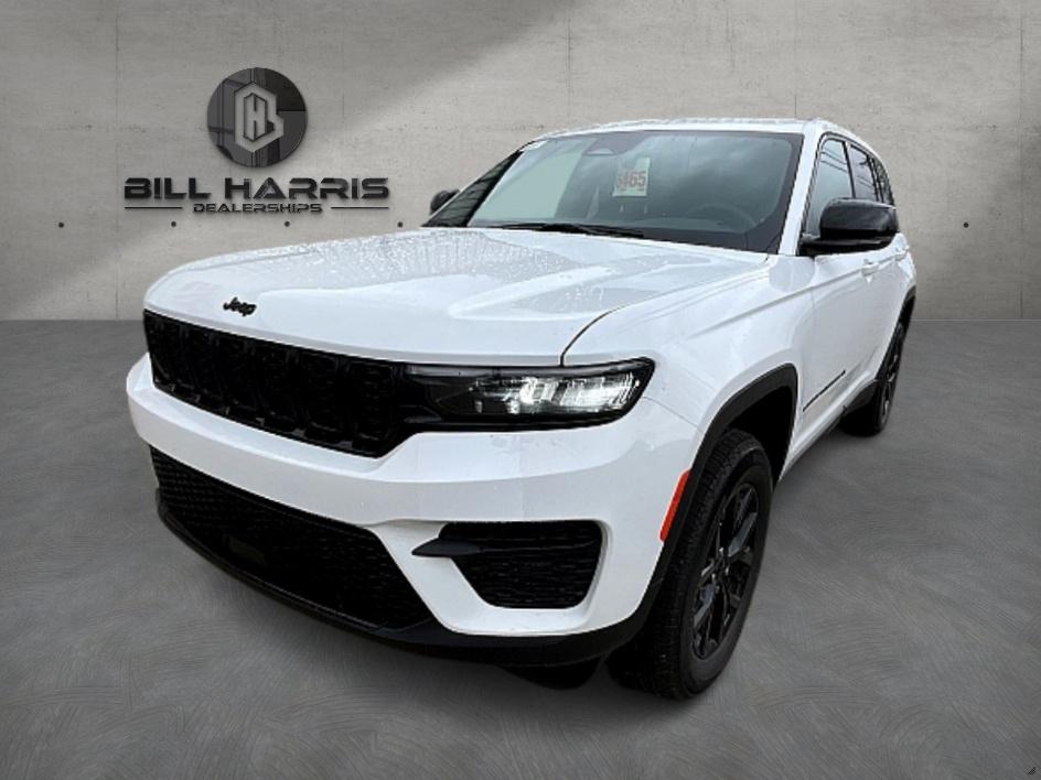 2025 Jeep Grand Cherokee Altitude's photo