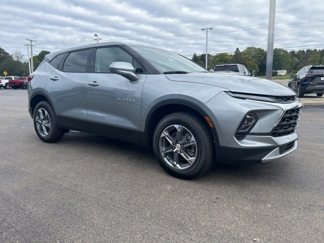 2025 Chevrolet Blazer 2LT's photo
