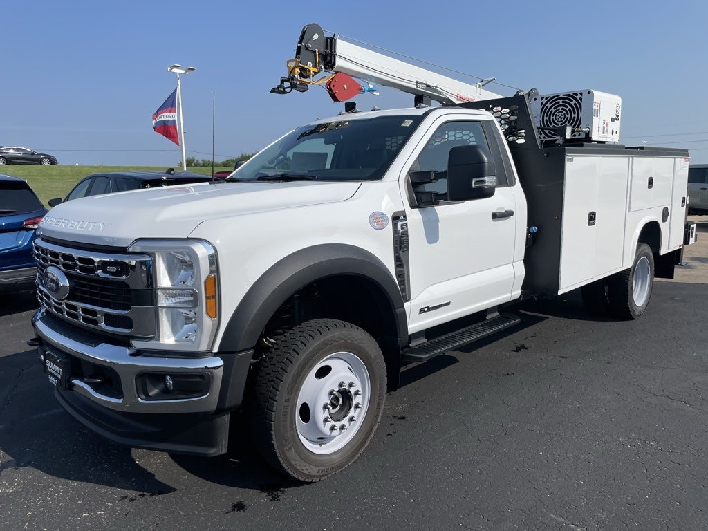 2025 Ford F-550 XL photo 6