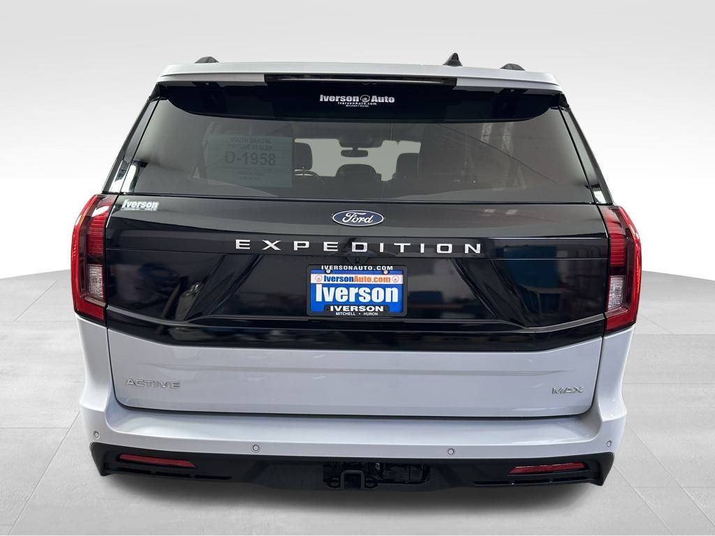 2025 Ford Expedition MAX photo 5