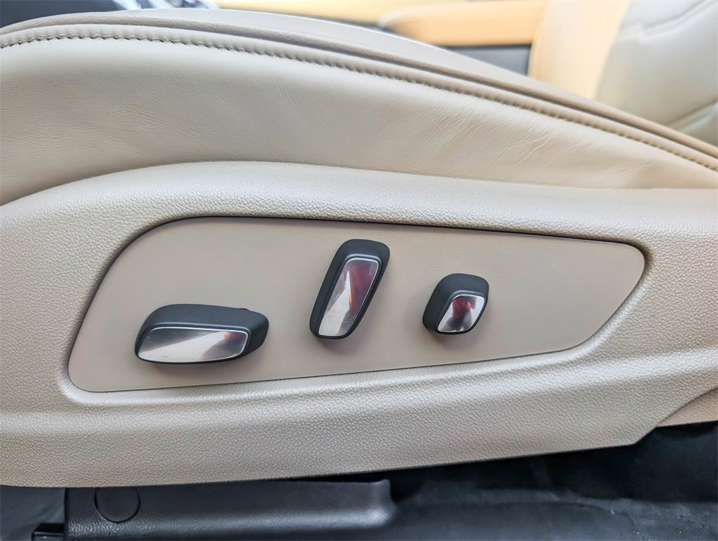 2025 Cadillac XT6 Sport photo 12