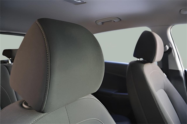 2023 Hyundai Kona SEL photo 2