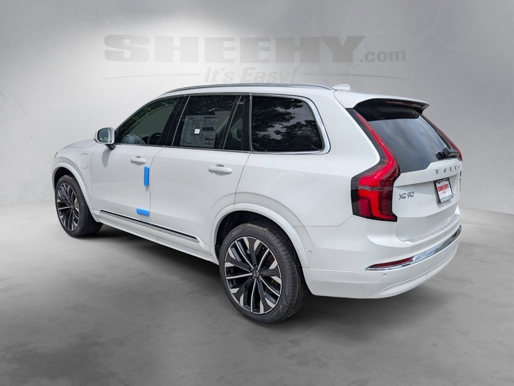 2025 Volvo XC90 T8 photo 24