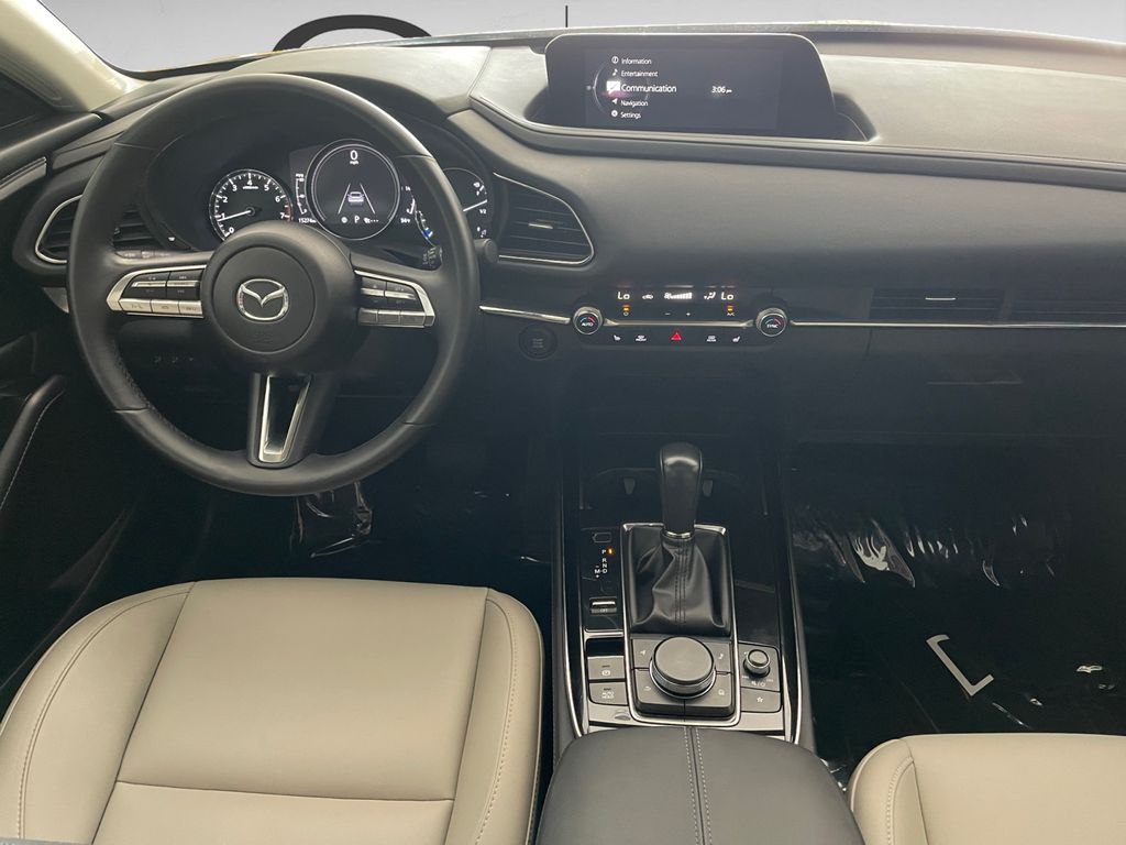 2022 Mazda CX-30 2.5 S Preferred photo 9