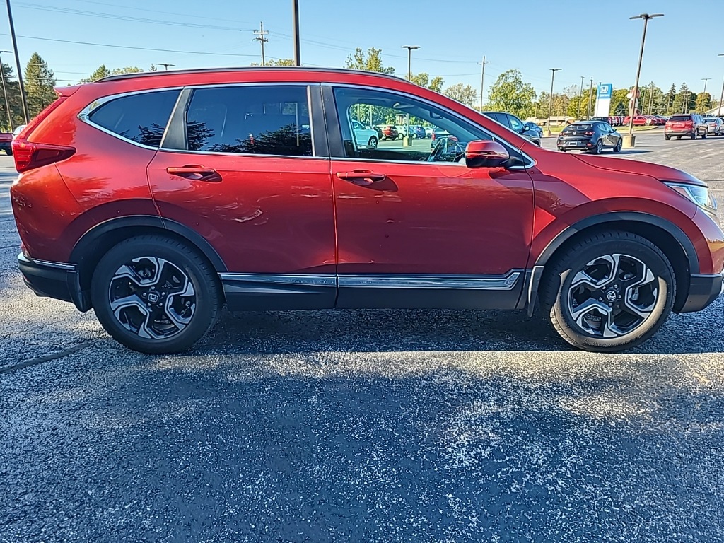 2018 Honda CR-V Touring photo 4