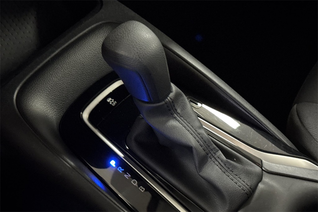 2024 Toyota Corolla LE photo 19