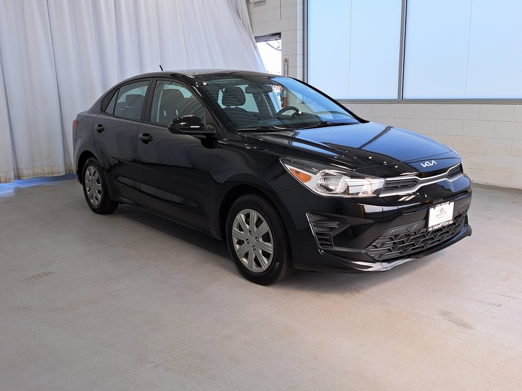 2023 Kia Rio LX S photo 3