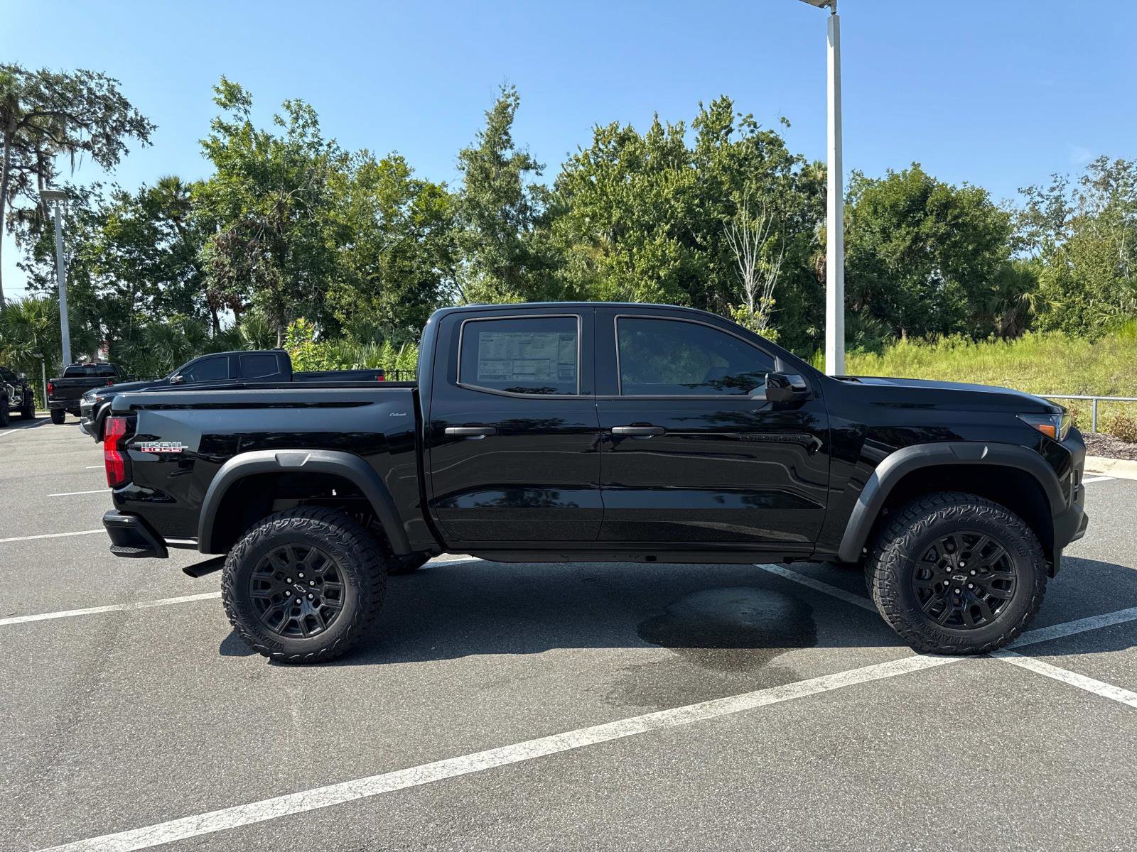 2026 Chevrolet Colorado Trail Boss photo 2