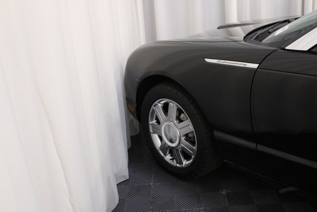 2005 Ford Thunderbird Base photo 18