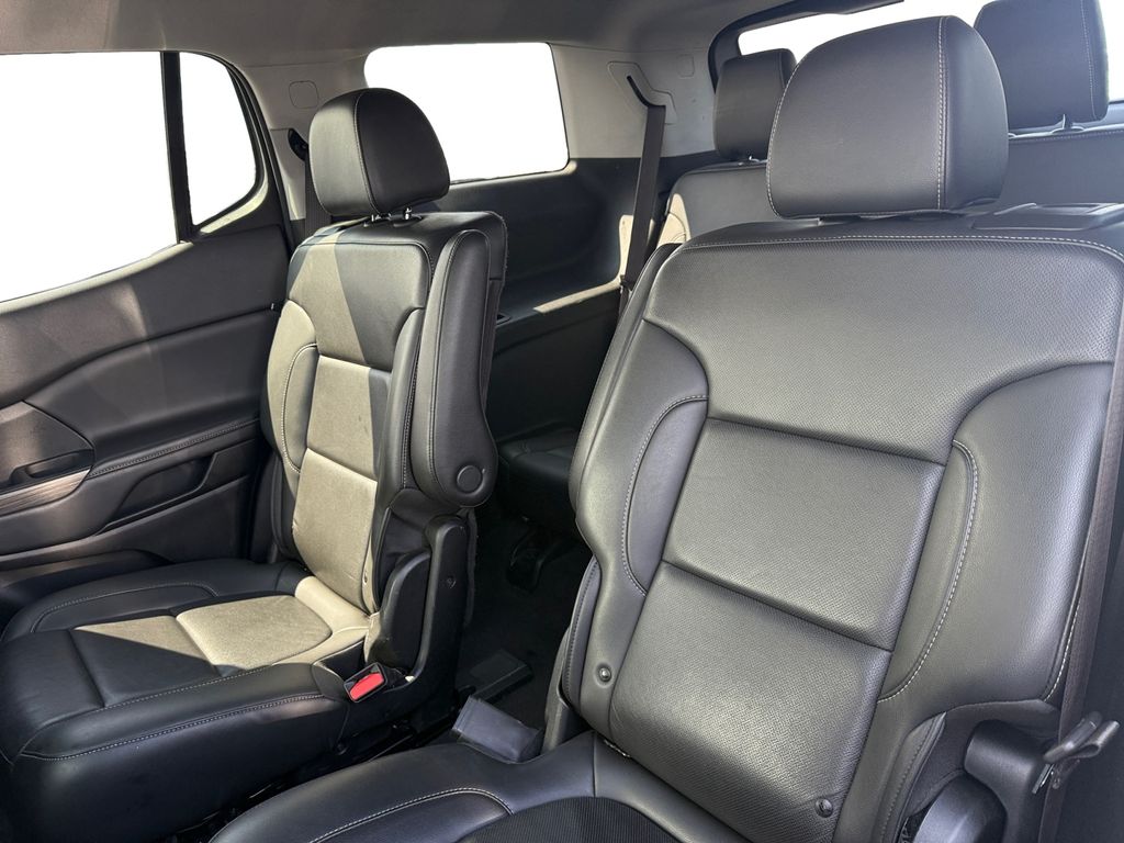 2023 Gmc Acadia SLT photo 13
