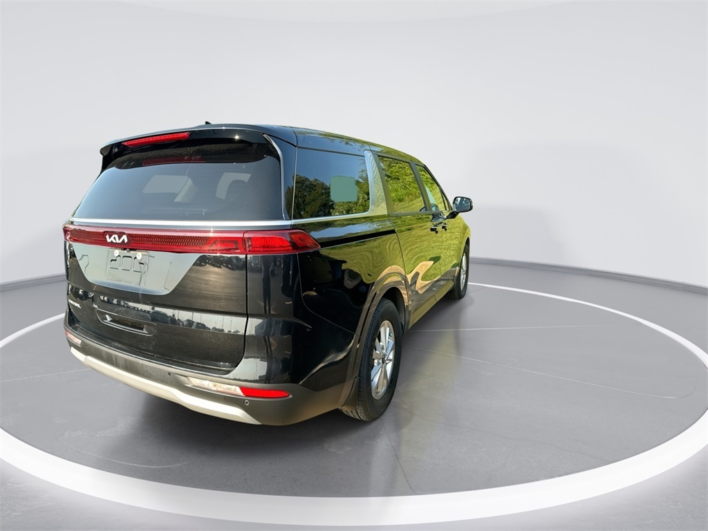 2023 Kia Carnival LX photo 8