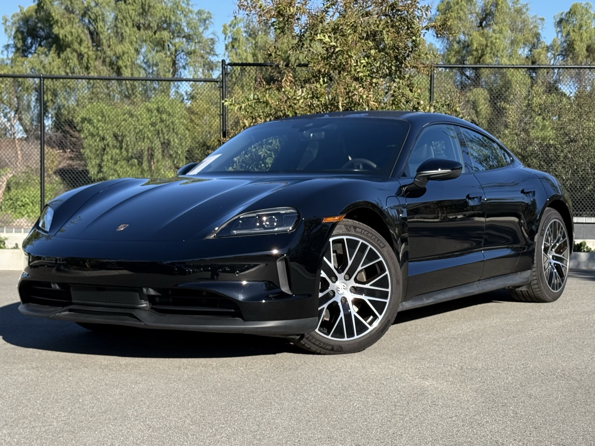 2025 Porsche Taycan Base's photo