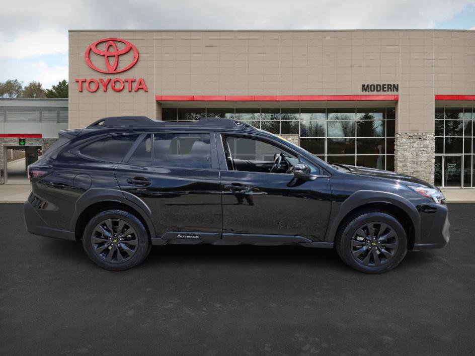 2023 Subaru Outback Onyx Edition XT photo 3