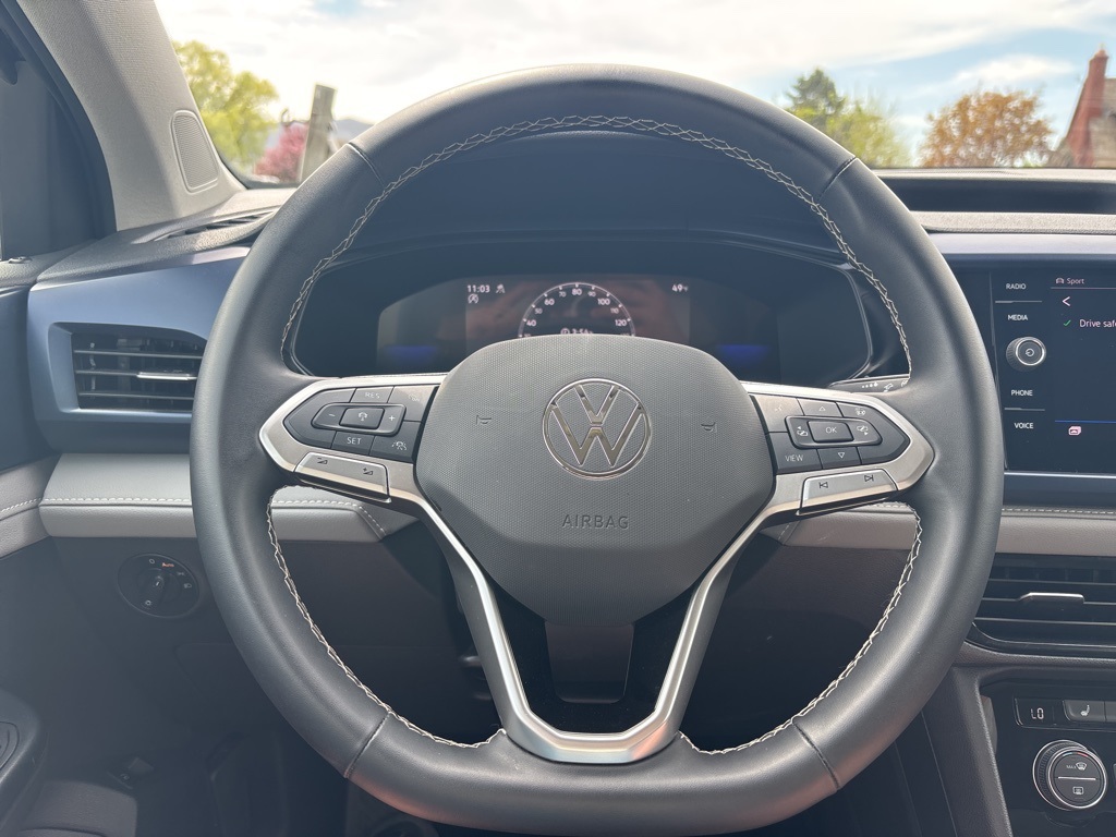 2024 Volkswagen Taos SE photo 10