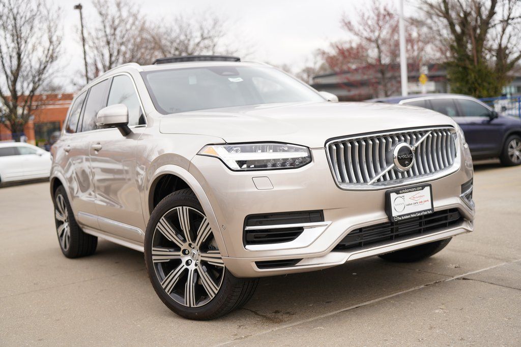 2025 VOLVO XC90 - Image 1