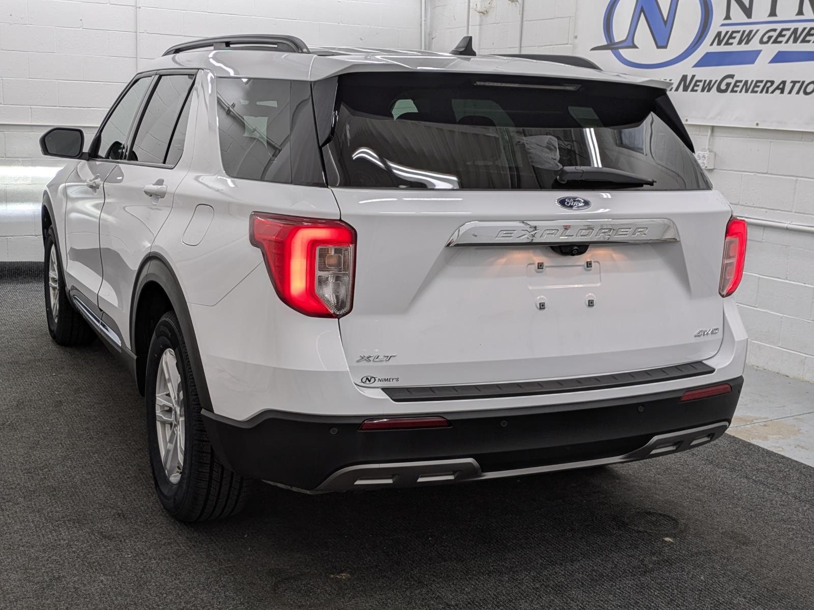 2021 Ford Explorer XLT photo 5