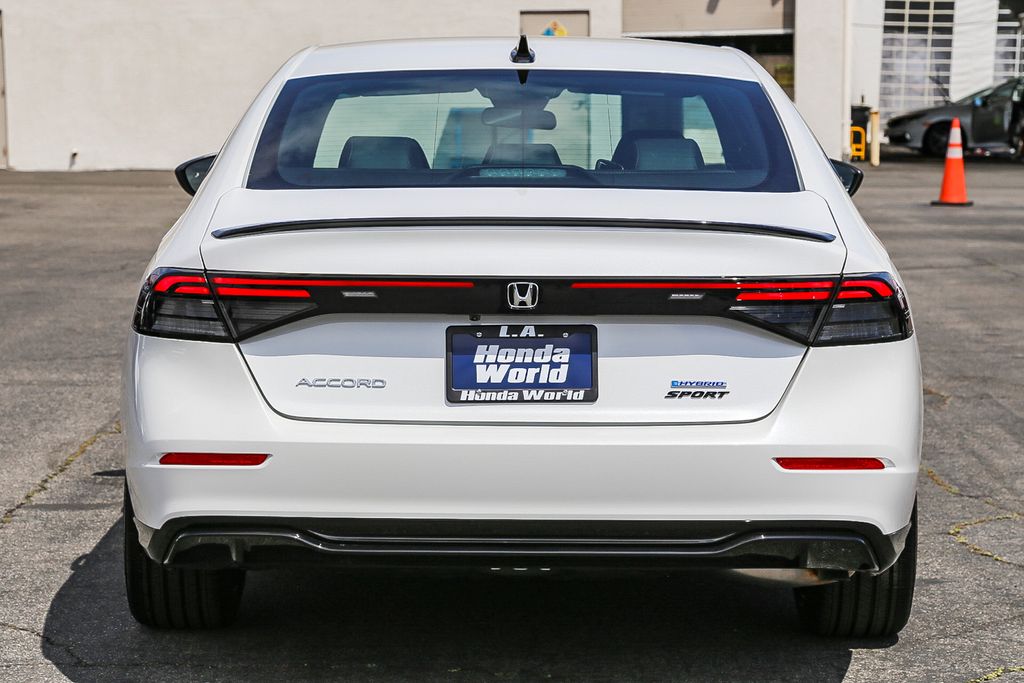 2025 Honda Accord Hybrid Sport-L photo 6